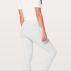 Lululemon Wunder Under Leggings - Size 4